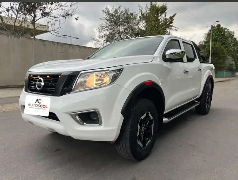 Nissan Frontier disponible en Autoscol