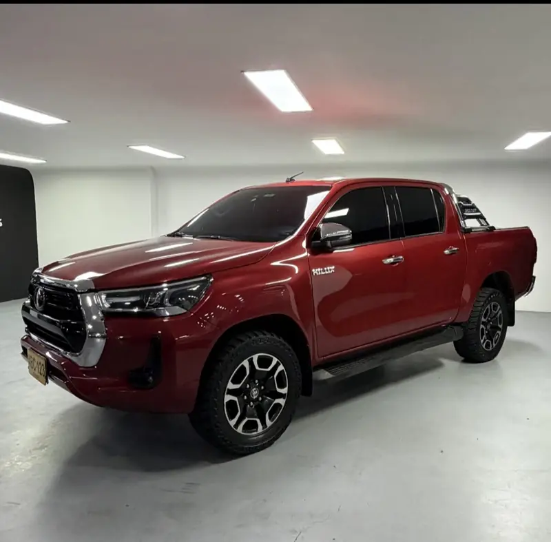 Toyota Hilux disponible en Autoscol